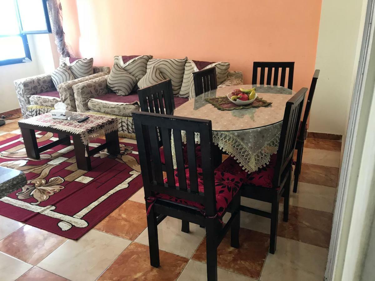 Cozy New 2 Bd Amazing Beach View Next To Hilton Hotel Family Only !العائلات فقط Alexandria Exterior foto